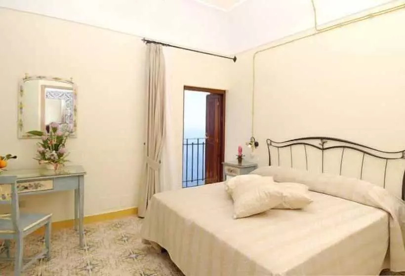 هتل Locanda Degli Dei