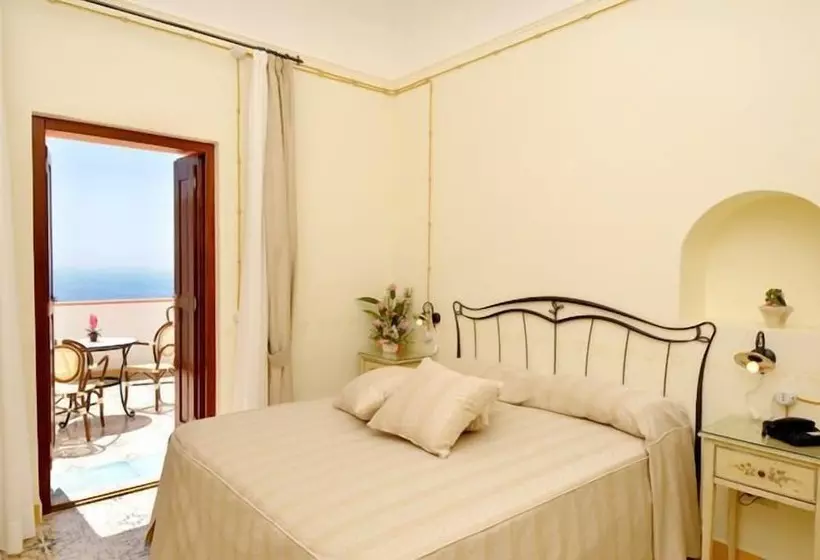 هتل Locanda Degli Dei