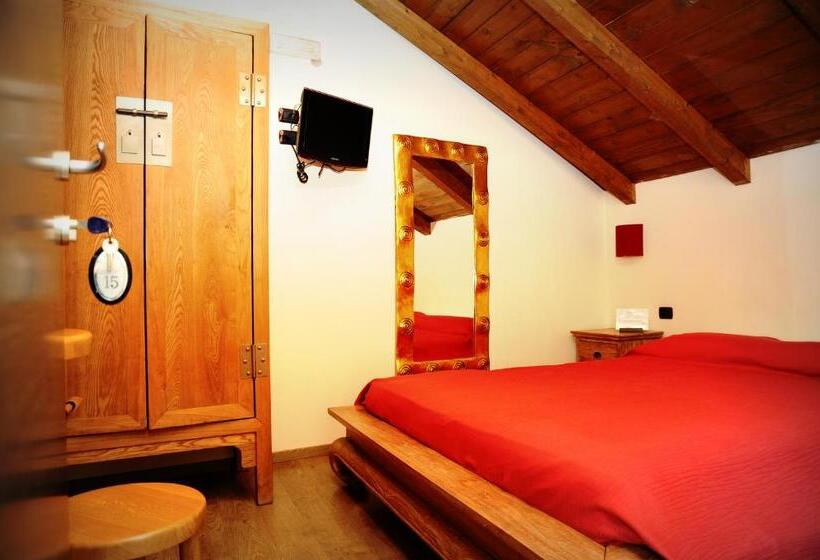 هتل Muro Torto Struttura Sanificata Giornalmente Con Prodotti Conformi Al Decalogo Del Ministero Salut