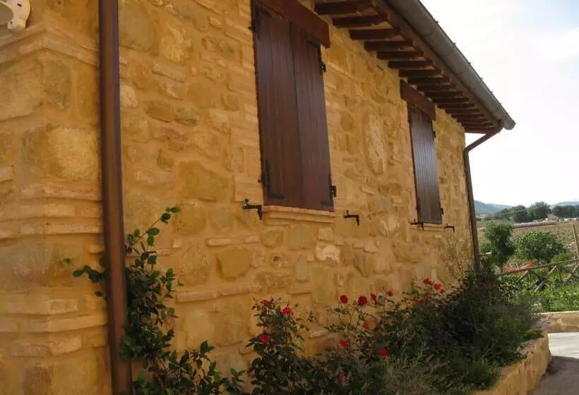 ホテル Pietra Maula Agriturismo