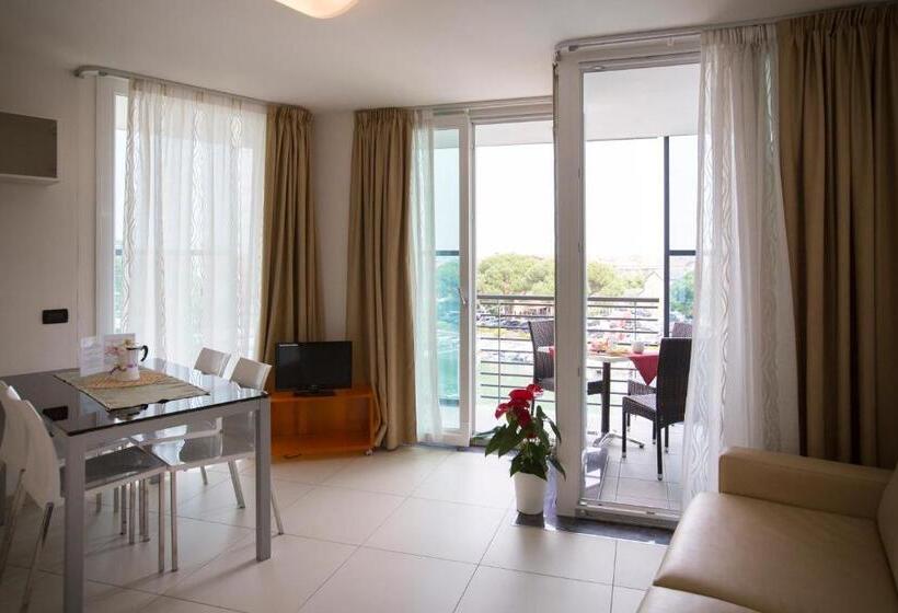 호텔 Residence Aprilia