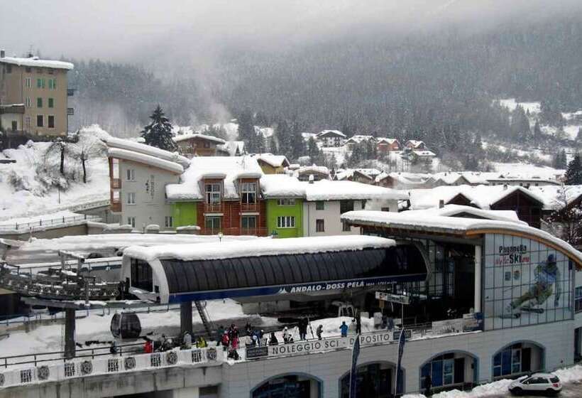 Отель Sassdei My Active Suite