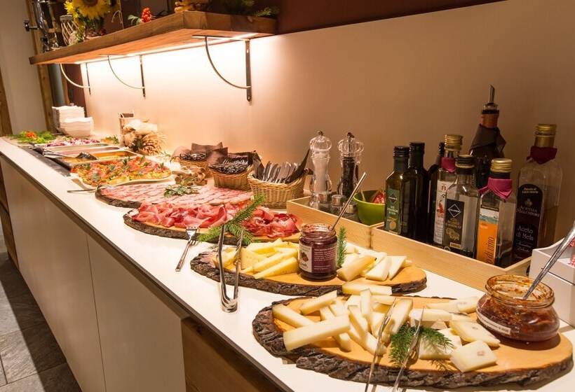 Отель Sassdei My Active Suite