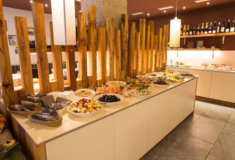 Отель Sassdei My Active Suite