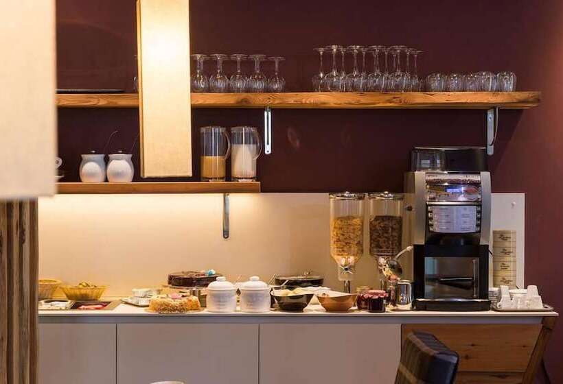 Отель Sassdei My Active Suite