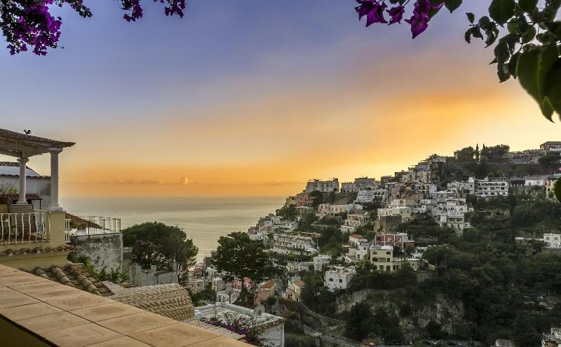 酒店 Villa Mary Suites