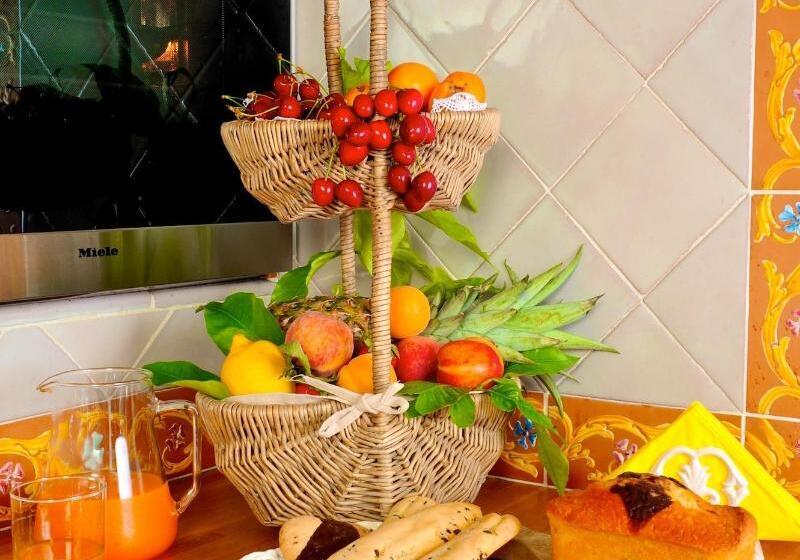 酒店 Villa Mary Suites