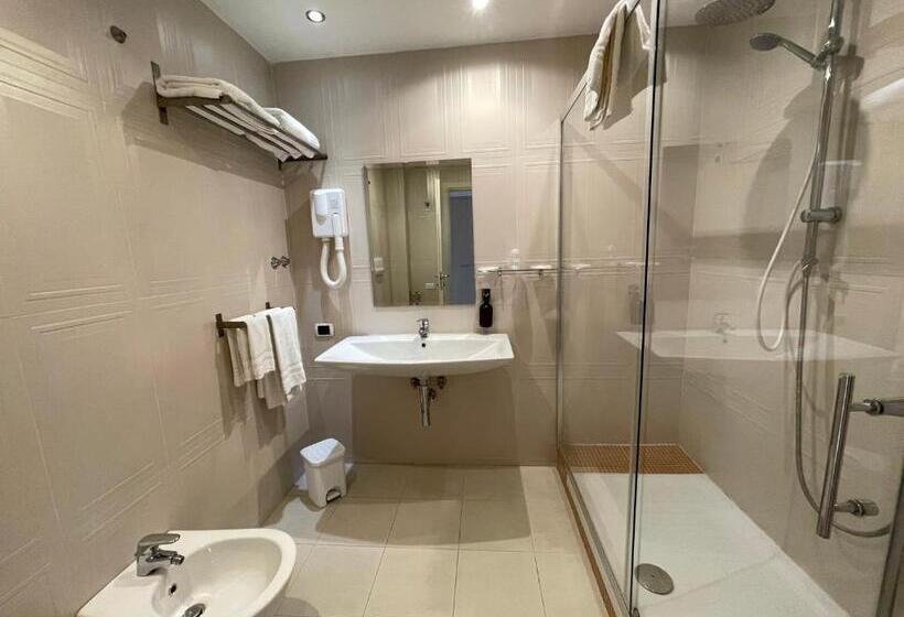 בית מלון כפרי Virginia Resort & Spa   Adults Only