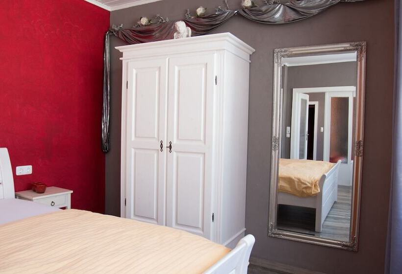 Trattoria & Apartments Casa Da Enzo