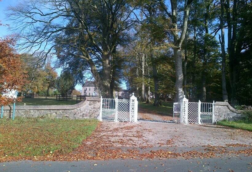 ベッドアンドブレックファースト Dundrum House