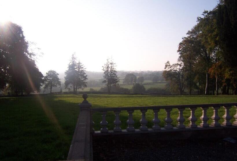 ベッドアンドブレックファースト Dundrum House