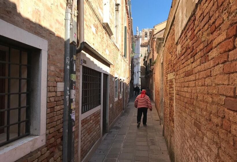 هتل Al Campaniel Bed And Breakfast