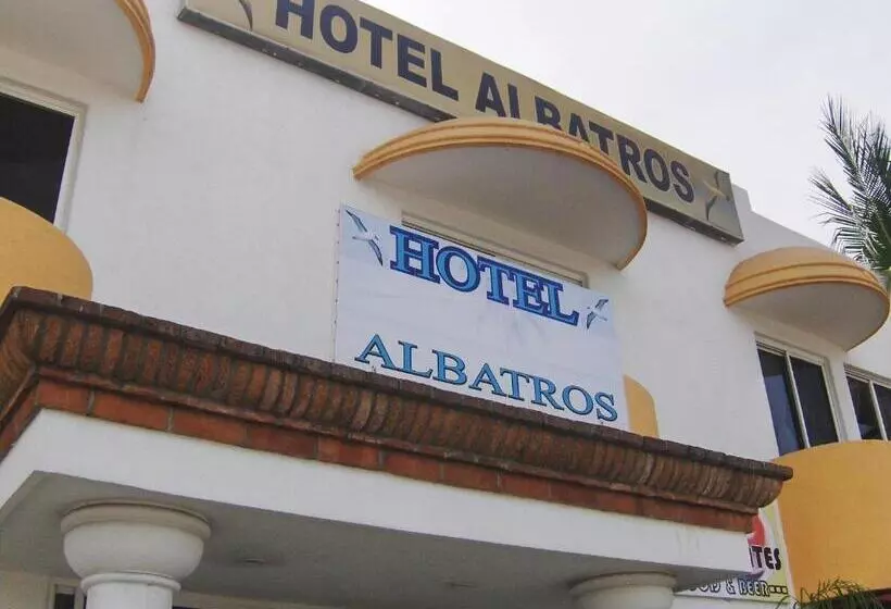 هتل Albatros