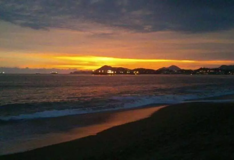 هتل Albatros