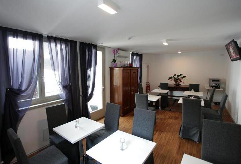 Hotel Albergo Al Vecchio Tram