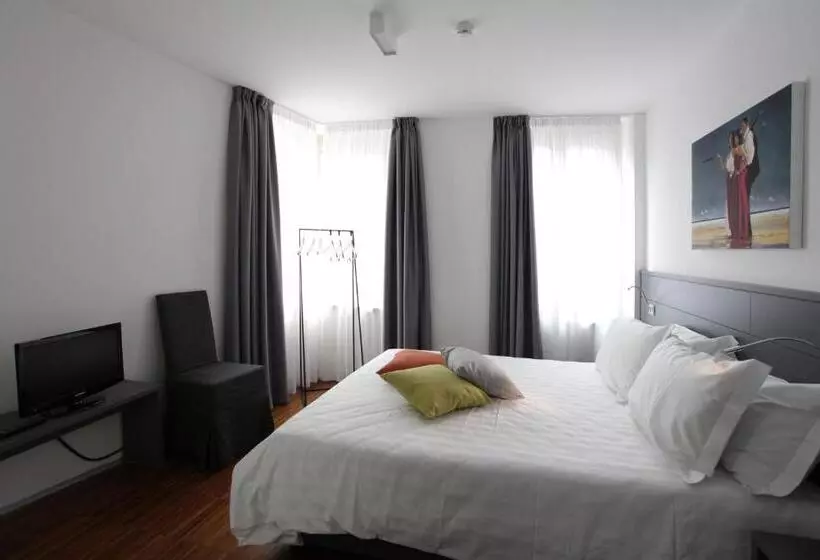 هتل Albergo Al Vecchio Tram