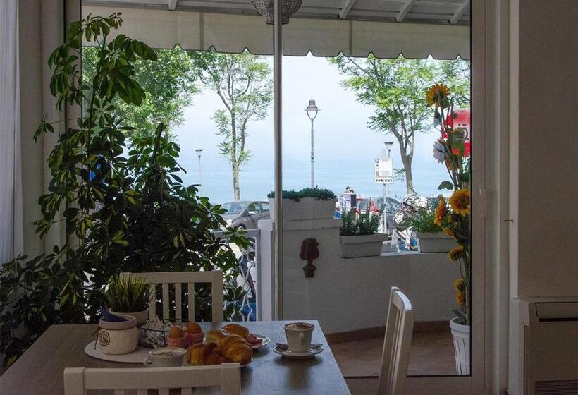 Hotel B&b Everest Bar Ristorantino