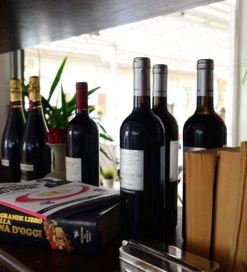 Hotel B&b Everest Bar Ristorantino