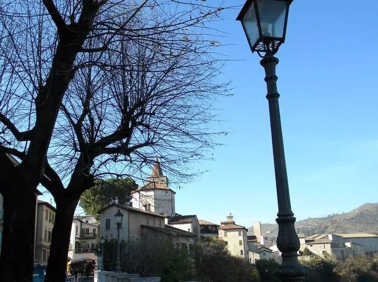 هتل B&b Piazza Del Popolo