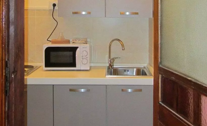 هتل B&b Piazza Del Popolo