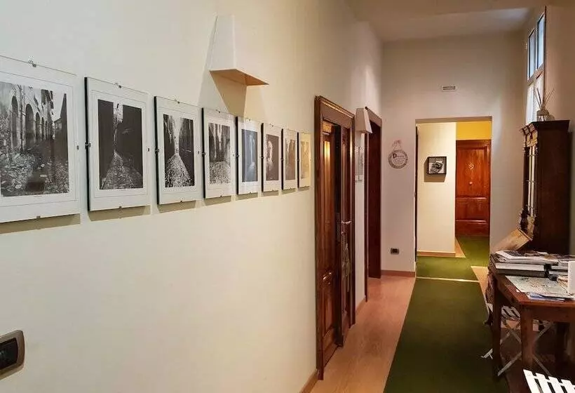 هتل B&b Piazza Del Popolo
