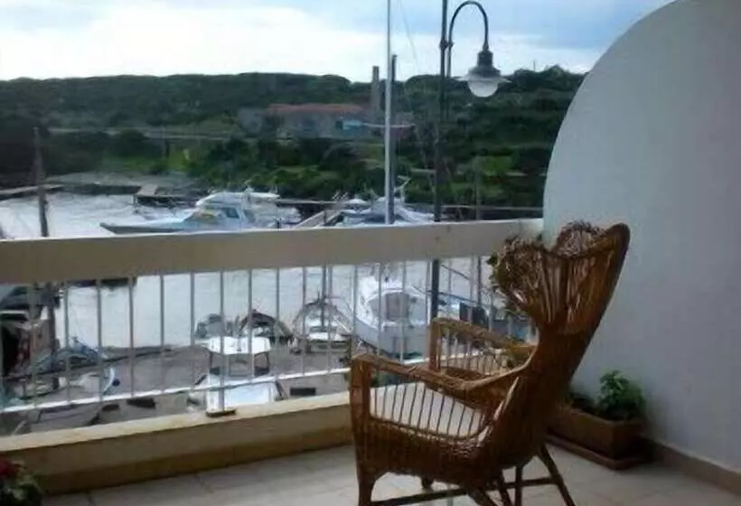 Hotelli B&b Sul Porto