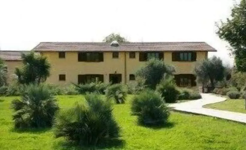 Hotelli Casale San Germano