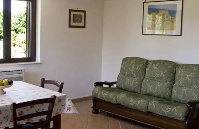 Hotelli Casale San Germano