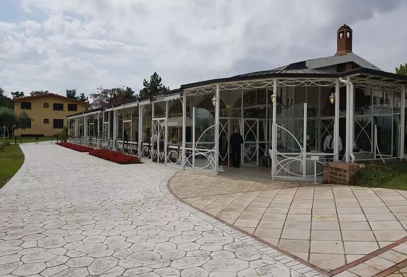 Hotelli Casale San Germano