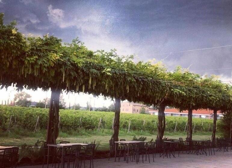 בית מלון כפרי Dimora Buglioni Wine Relais