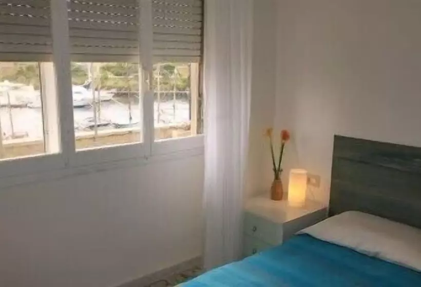 Hotelli B&b Sul Porto