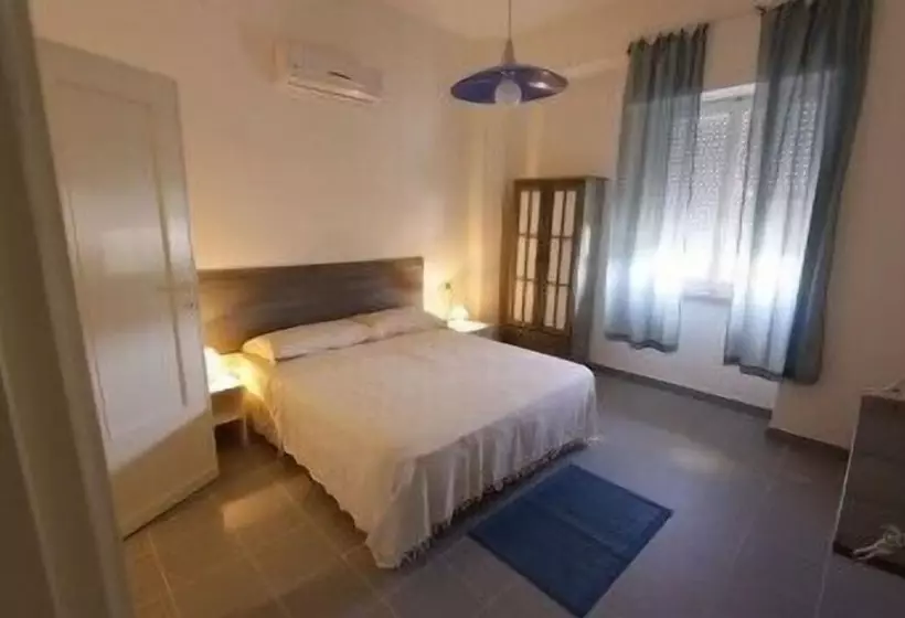 Hotelli B&b Sul Porto