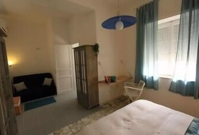 Hotelli B&b Sul Porto