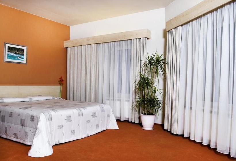 בית מלון כפרי Hermis