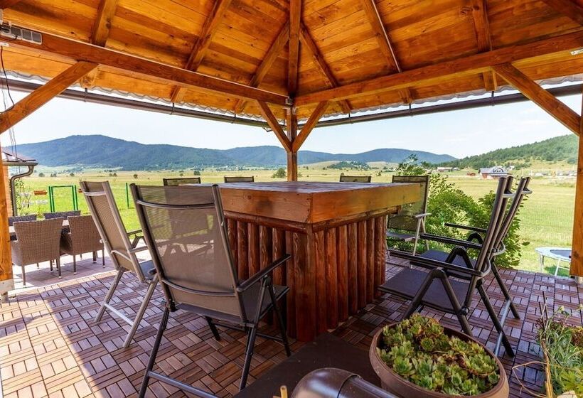 Отель House Delic