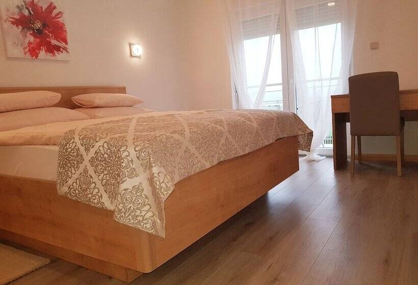 Отель House Delic