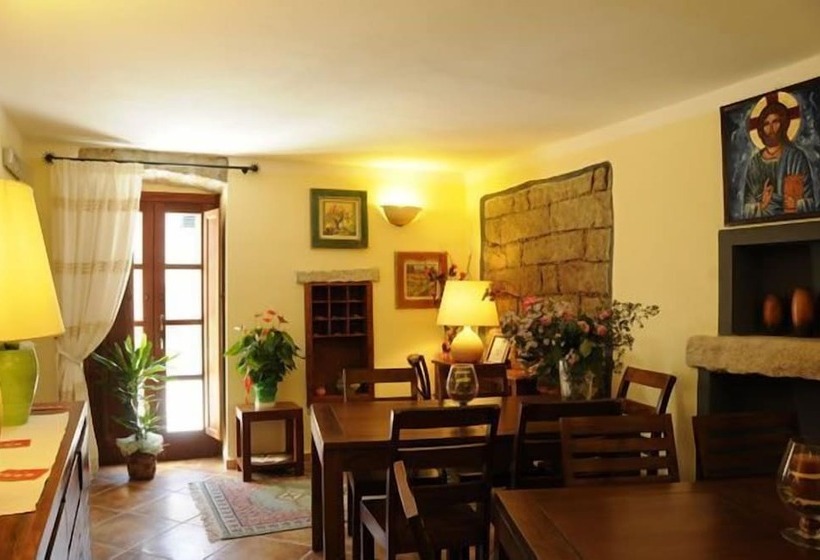 호텔 La Casa Di Babbai