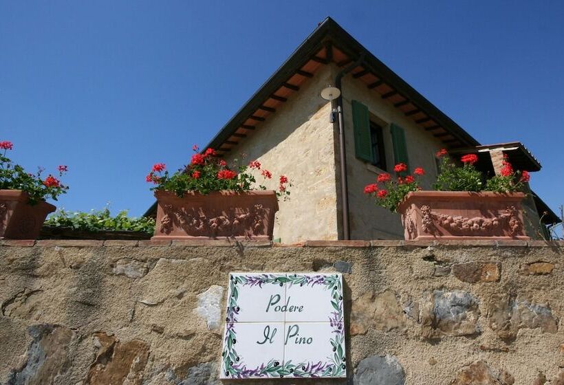ホテル Podere Il Pino