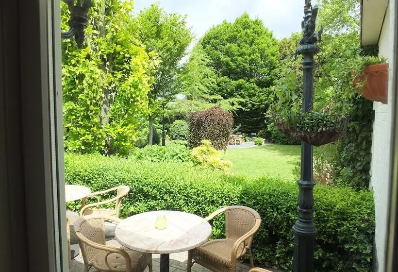 ホテル Restaurant Roerdalen