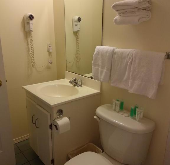 酒店 Squamish Budget Inn