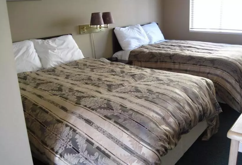 ホテル Squamish Budget Inn