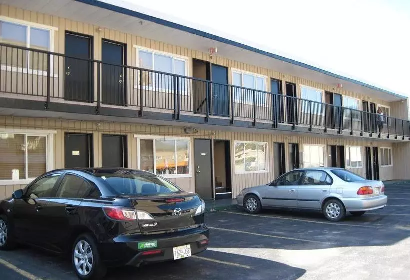ホテル Squamish Budget Inn