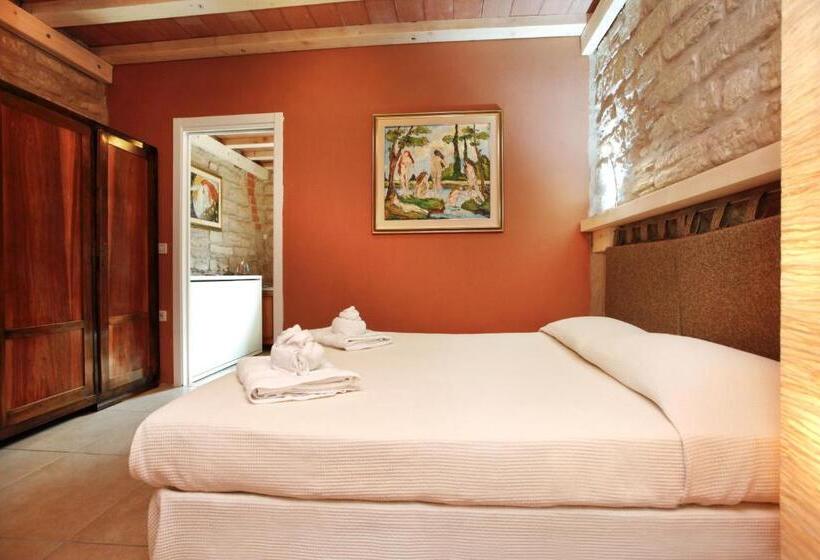 בית מלון כפרי Albergo Garni Orchidea