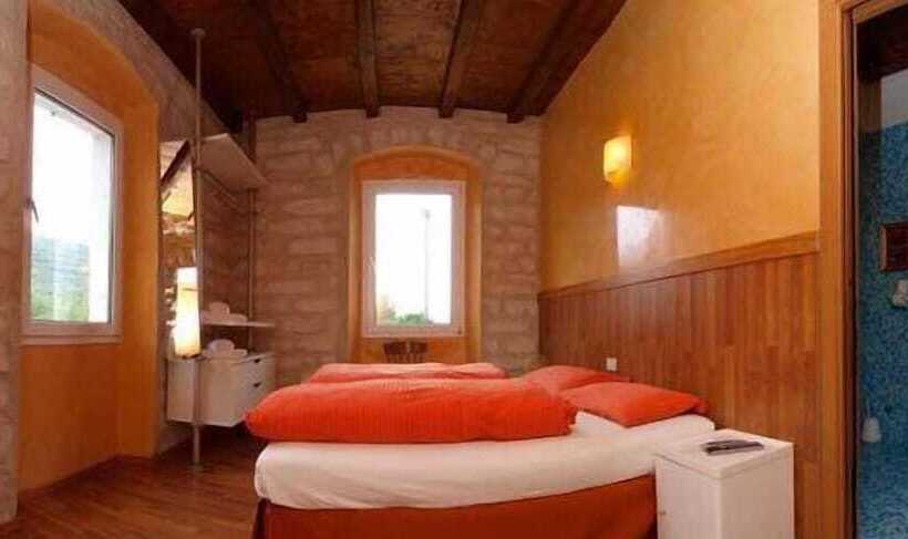 בית מלון כפרי Albergo Garni Orchidea