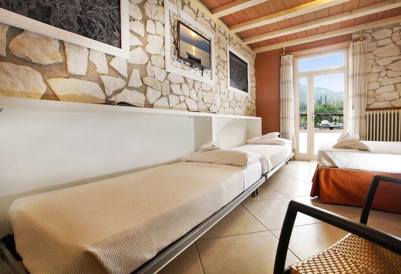 בית מלון כפרי Albergo Garni Orchidea