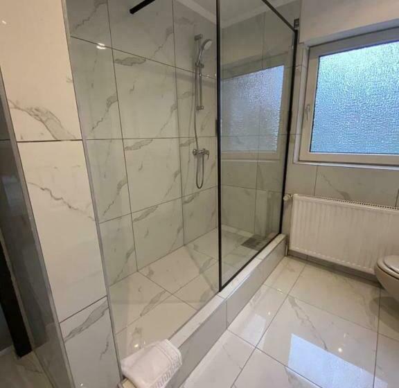 בית מלון כפרי Ammerländer Stuben