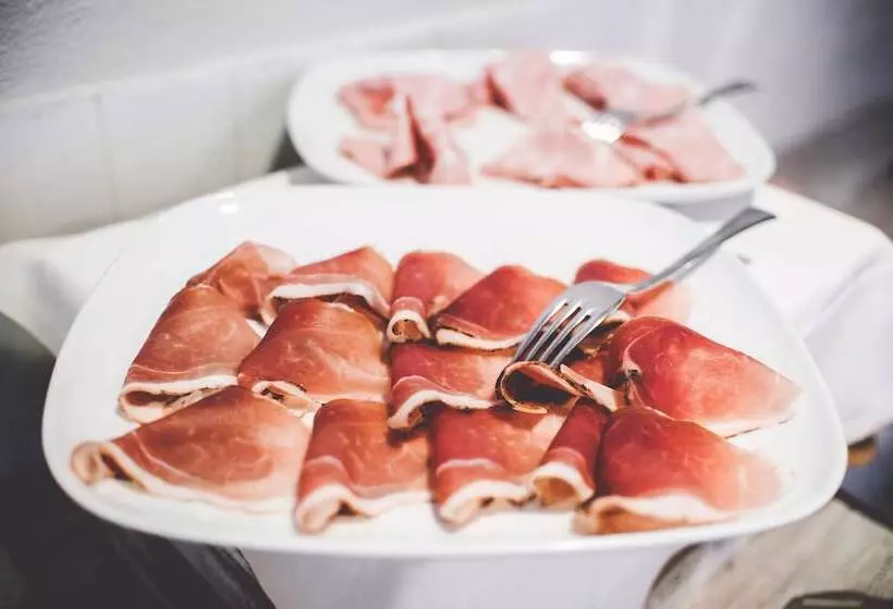 هتل Bacco Rooms And Breakfast