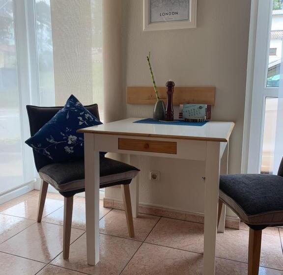 בית מלון כפרי Bistro Europa