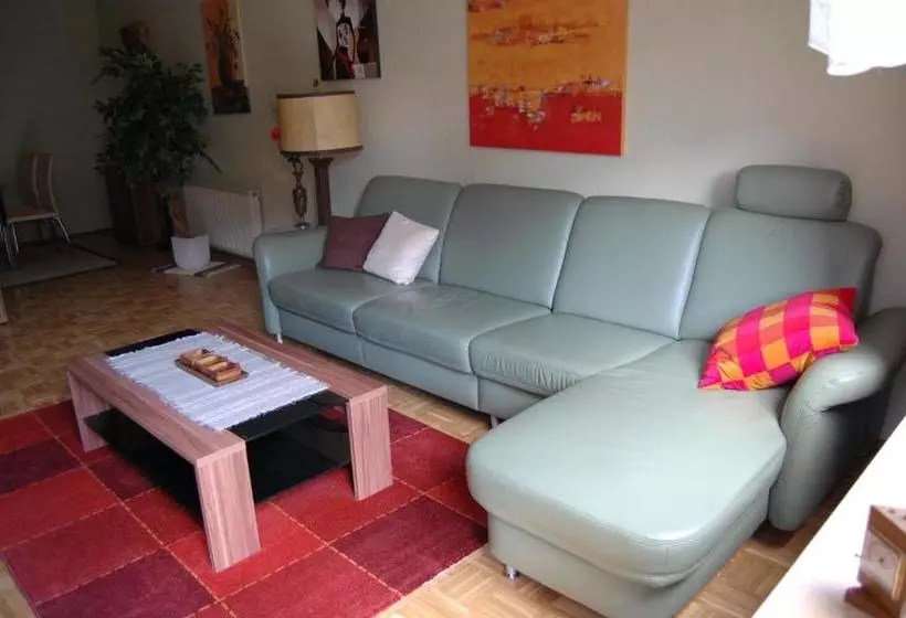 ホテル Em Gardestueffje Eifel Apartements