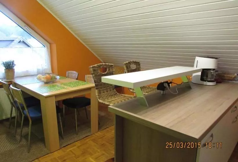 ホテル Em Gardestueffje Eifel Apartements